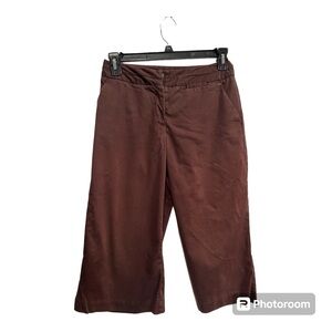 Worthington Stretch Capris Chocolate brown size 6